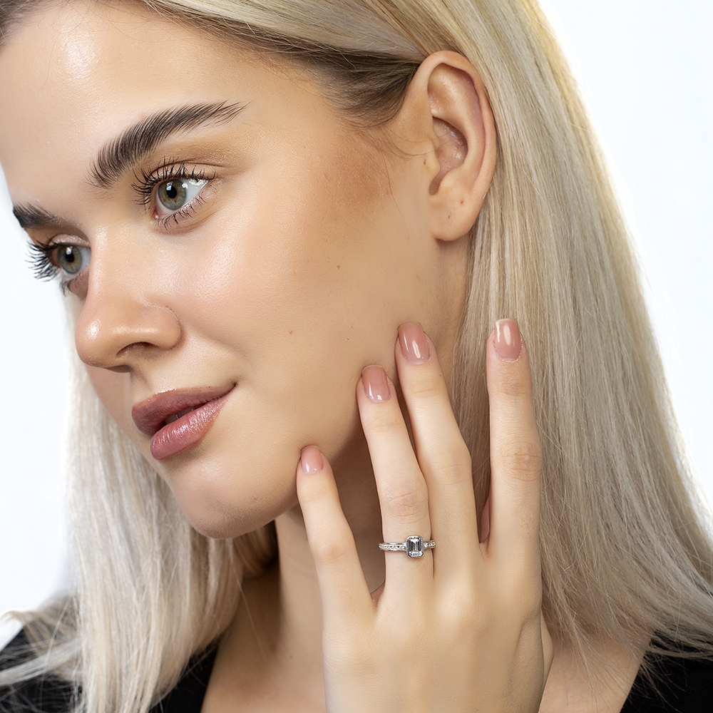 single-product-image