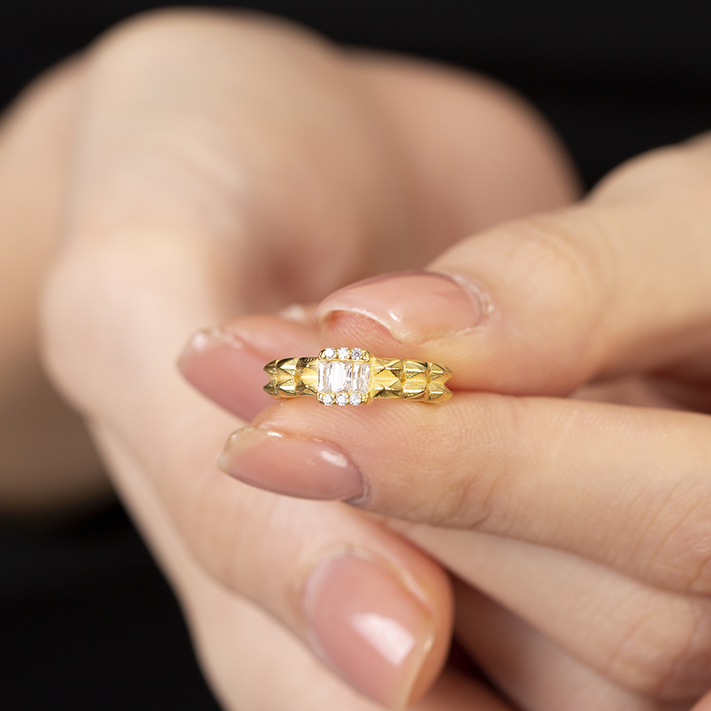 single-product-image